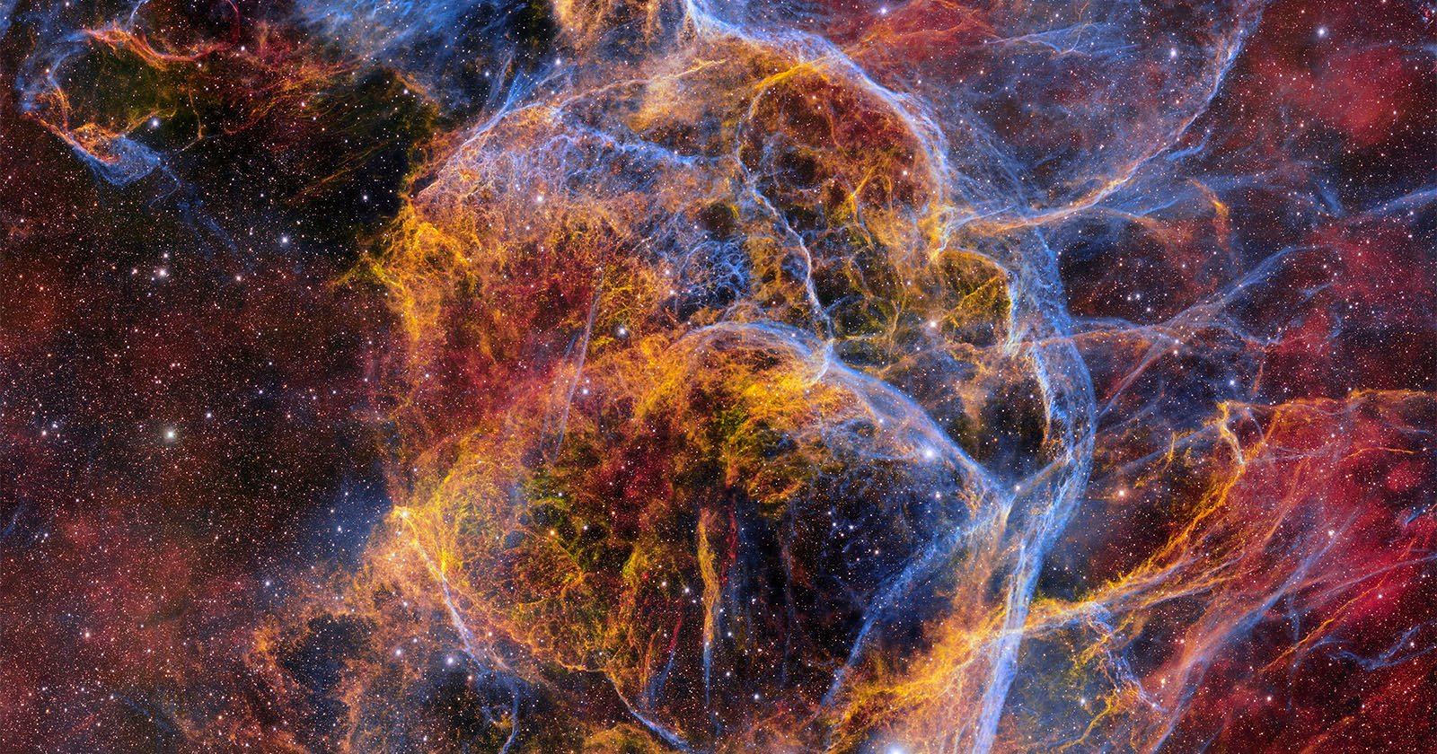 The Detail in This New 1.3-Gigapixel Photo of a Supernova is Incredible