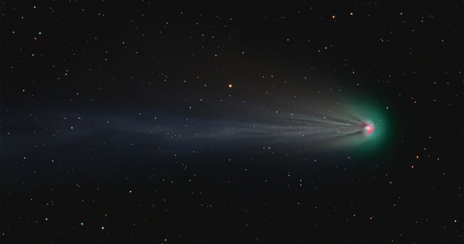  astrophotographer reveals amazing spirals around green devil comet 