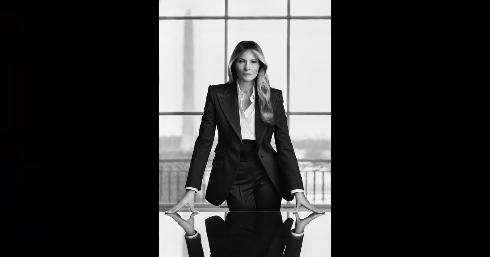  white house unveils first official portrait melania trump 