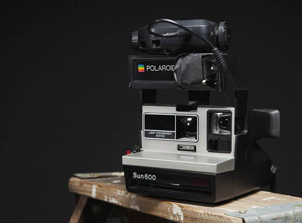 polaroid 600 camera flash