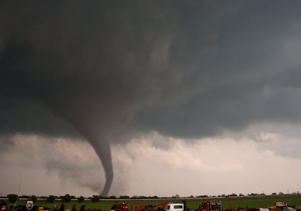 Lessons Learned From Working Years as a Storm-Chasing Photographer ...