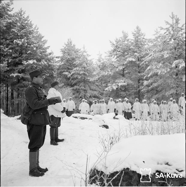 Kenttäjumalanpalvelus.