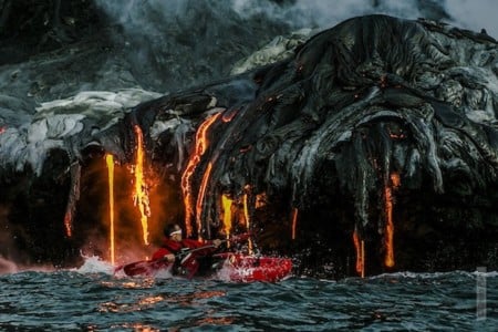 Photog and Kayakers Risk Life, Limb and 3rd Degree Burns on an Active ...