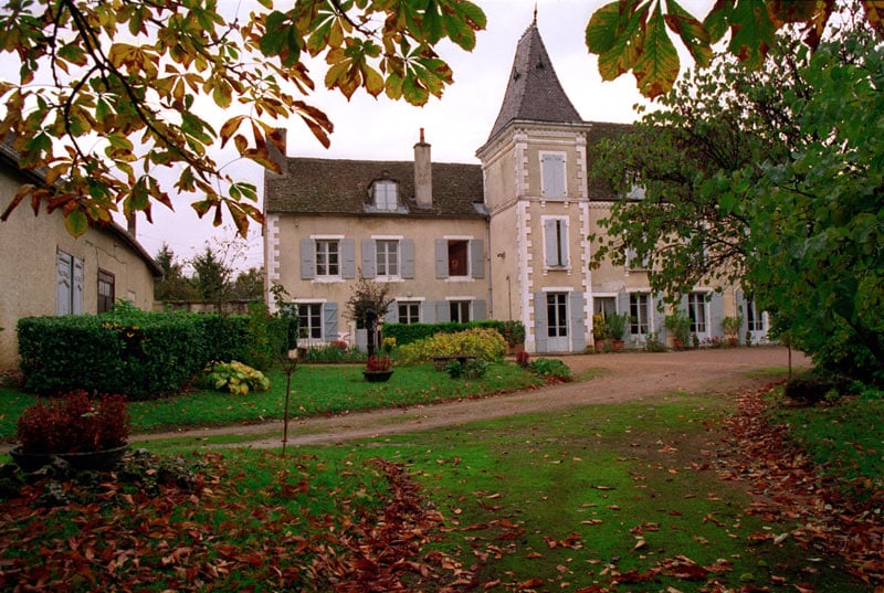 How the courtyard looks today (facing the house). You can see “the window” just to the left of the central tower and under the roofline. Photo by Raphael Gaillarde/Gamma, courtesy of Pierre-Yves Mahé/Spéos.