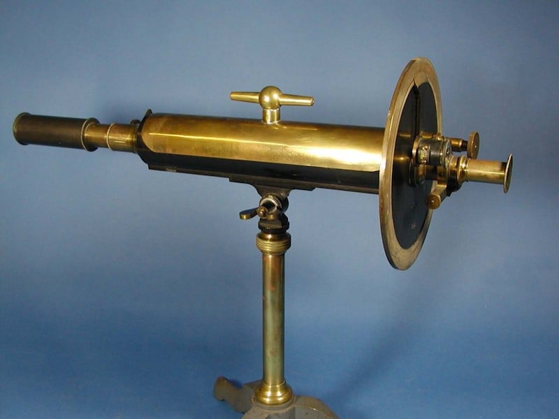 Late 1800s Polarimeter. http://antiquesci.com/