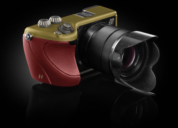 Hasselblad-Lunar-Limited-Edition-GR_front