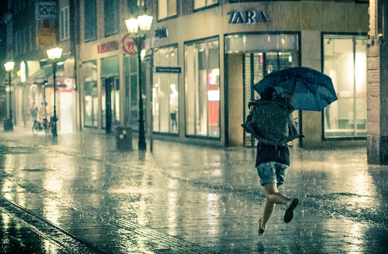 Marius Vieth Street Photography Rain Dance