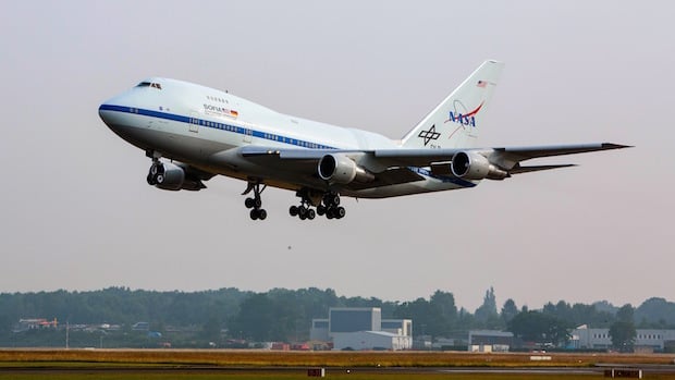 sofia_landing_in_hamburg_6-28-14_0