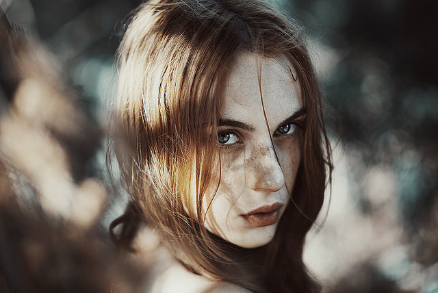 photographer-uses-natural-light-subdued-tones-to-create-gorgeous