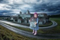 creative-father-puts-his-3-adorable-daughters-into-funny-eclectic