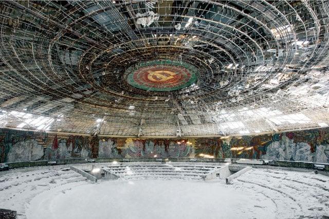 BULGARIA -Buzludzha 10