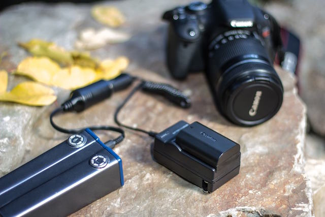 LamboGo is a Portable SSD That Backs Up Photos Without a Computer