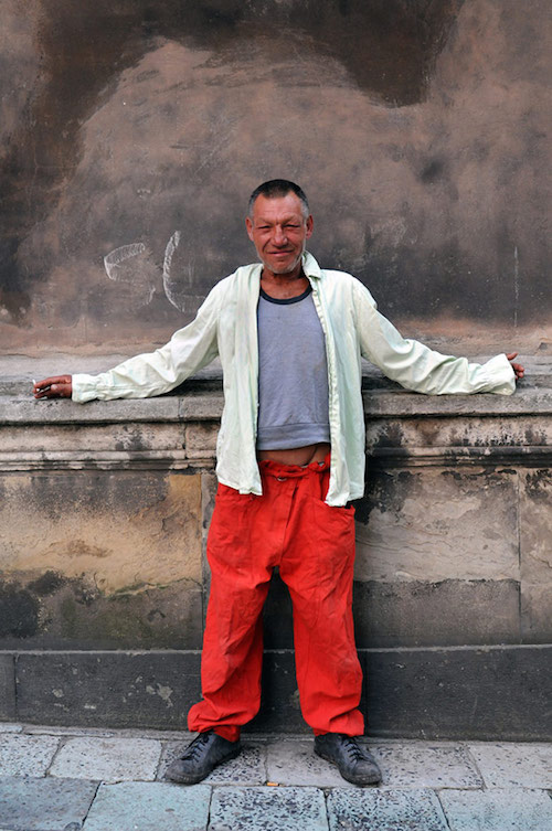 Photographer Documents the Fashionable Wardrobe of Slavik, A Homeless Man  He Befriended | PetaPixel