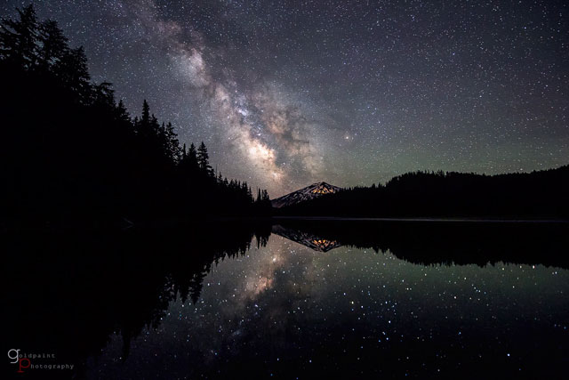 Illusion of Lights: A Time-Lapse of the Night Sky Above the Western ...