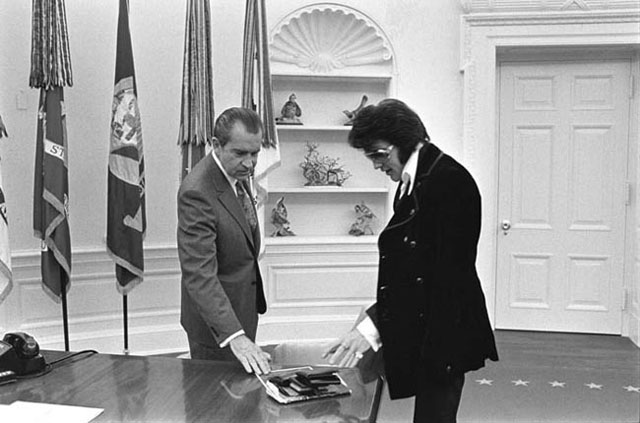 5364-05:  President Nixon meets with entertainer Elvis Presley