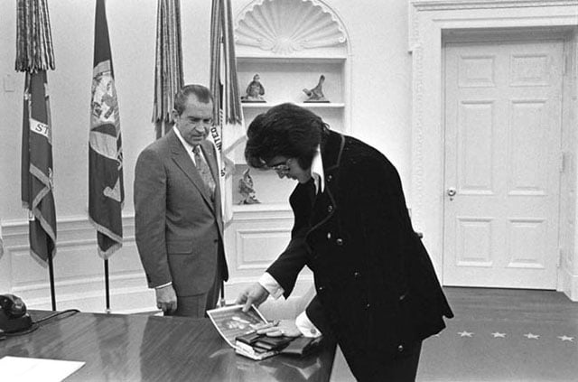 5364-06:  President Nixon meets with entertainer Elvis Presley