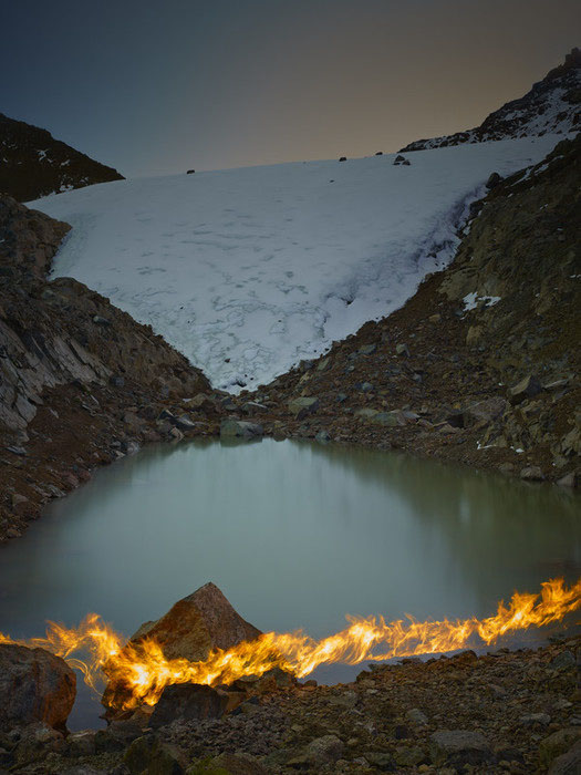 The flame line shows the Lewis Glacier's location in 2004. This part of the glacier is quite stable, even so the front of the glacier has since receded about 22m.