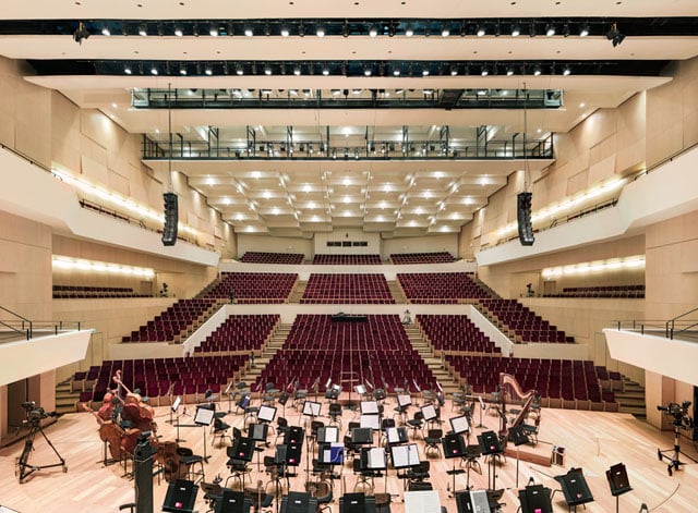 Auditorium Nouveau Siècle in Lille