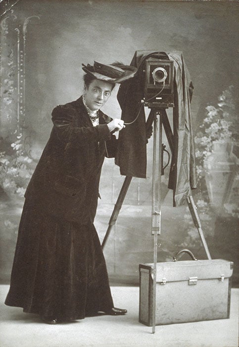 A portrait of Beal captured around 1905