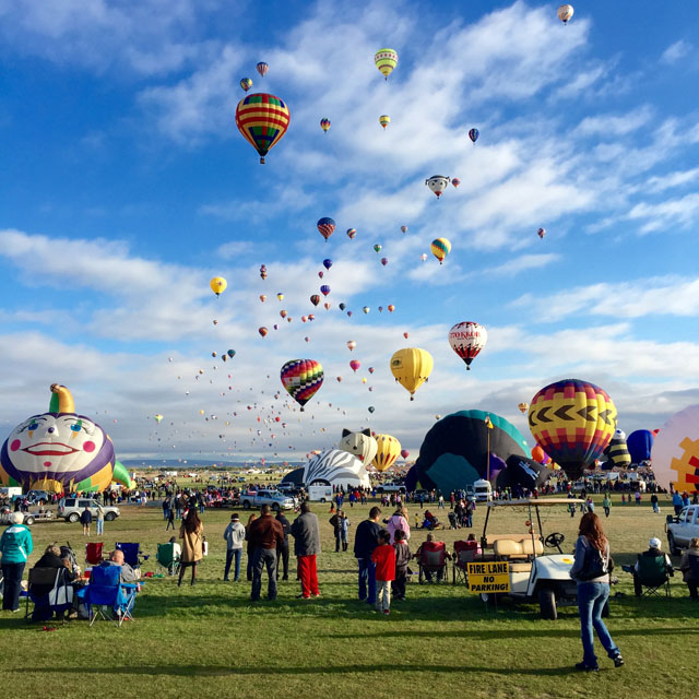 Shot by Ahmed A. in Albuquerque, NM. When photographing a flat landscape, focusing on foreground elements — like the partially inflated balloons in this photo — helps create greater depth of field.