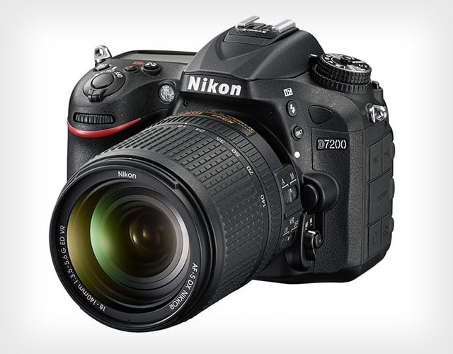 Nikon D7200 A 24.2MP DSLR Focused on Speed and Sharpness for