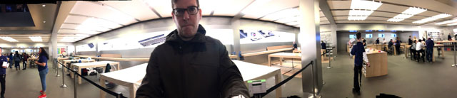 NYC Apple Store at 1AM