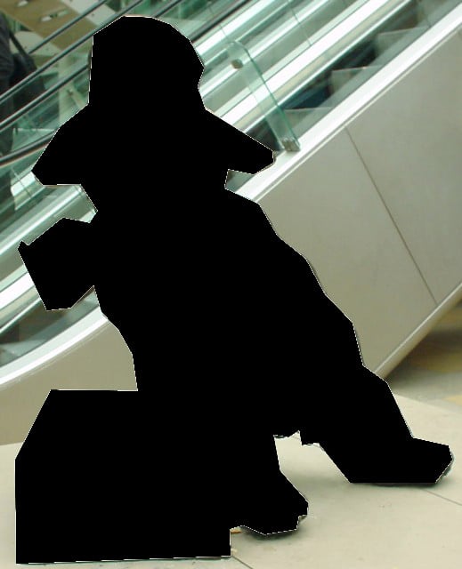 Statue of Paddington Bear at Paddington Station. Photograph from the Wikimedia Commons