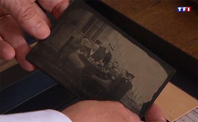 The photograph, as seen in a segment that aired on the French news show THE 20H.