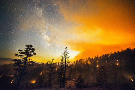 Long-Exposure Photos of California Wildfires at Night | PetaPixel