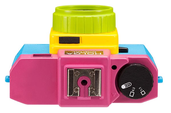 Holga Digital: A Lo-Fi Toy Camera for the Digital World | PetaPixel