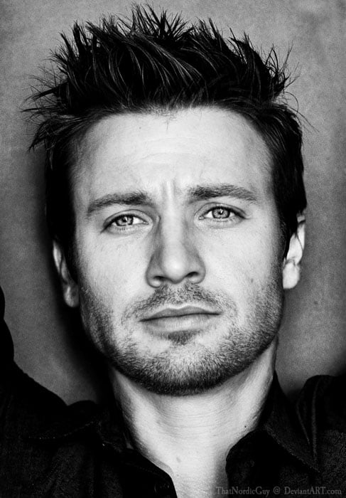 jeremy_renner___chris_evans_by_thatnordicguy-d83z24n