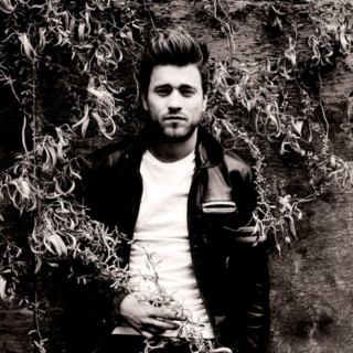 Portraits of Celebrities in the Iconic Styles of Famous Photographers ...