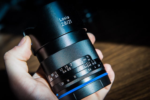 Review: The Zeiss Loxia 21mm f/2.8 Has Great Quality But a Grip 