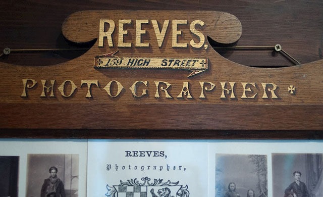 reevesstudiosign