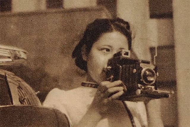 Sasamoto shooting in her 20s.