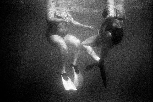 3ladies-underwater