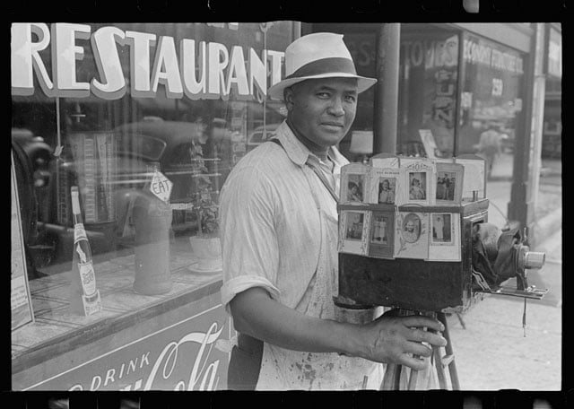 Itinerant photographer in Columbus, Ohio. Photo by Ben Shahn.