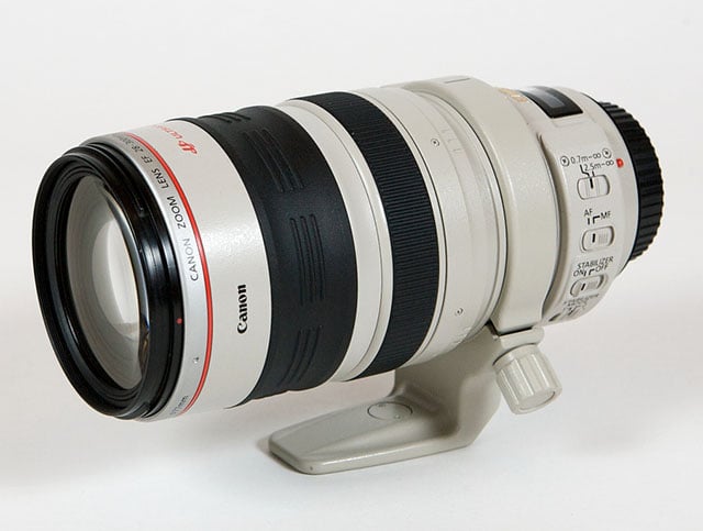 camera lens white