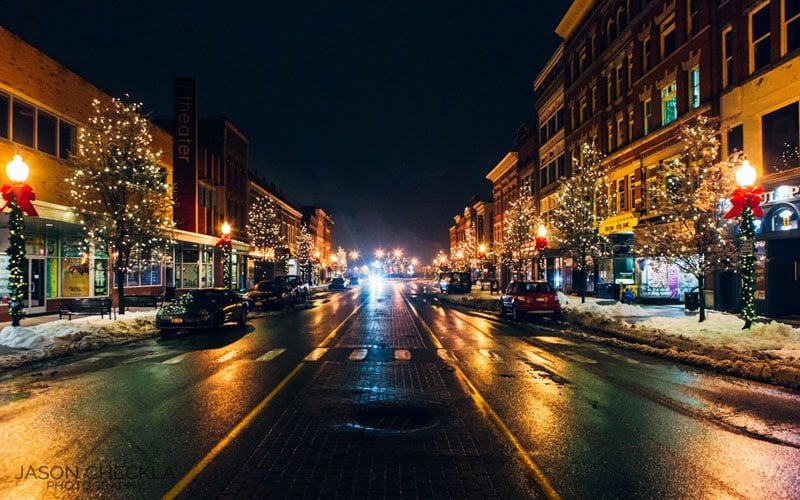 Downtown Glens Falls. 6D with 24-70mm f/2.8L MKI.