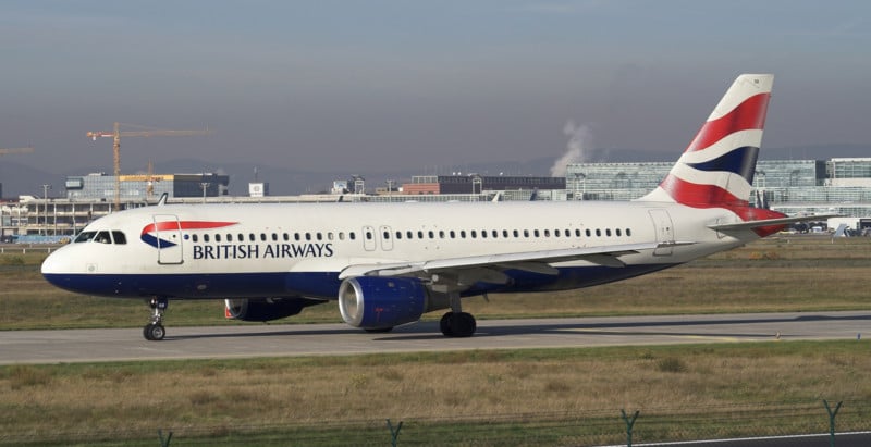 British_Airways_A320-100_G-BUSB