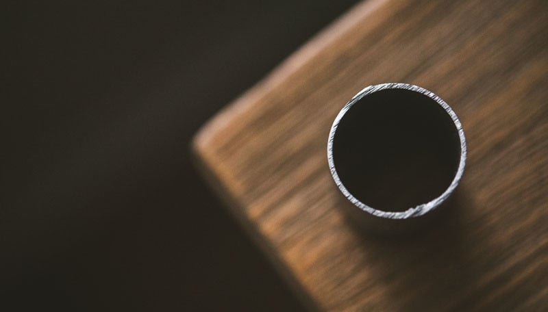 metal-ring-for-photography