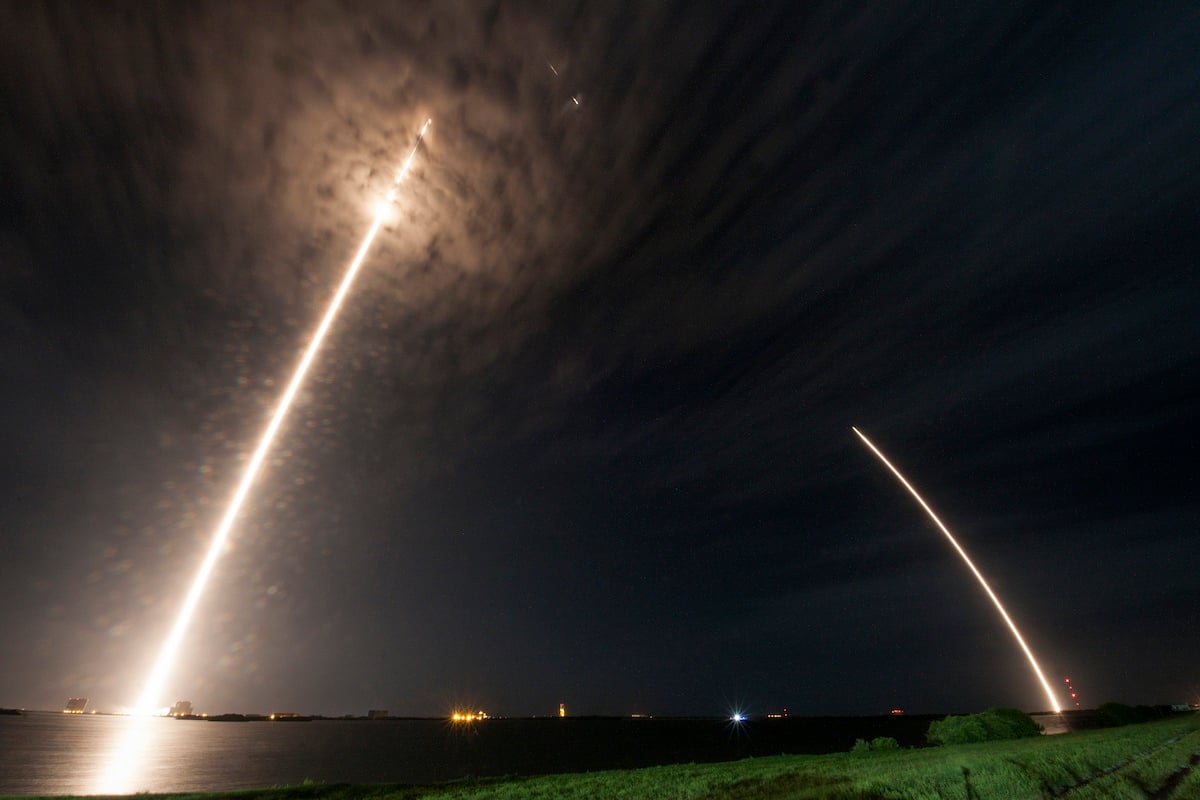 SpaceX Falcon 9 Launch and Landing Captured in a Single Long Exposure ...