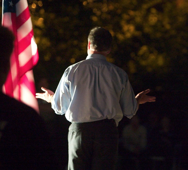September 1st. At the end of a long day Gov. Dean speaks to Democrats in a back yard in Muscatine County Iowa
