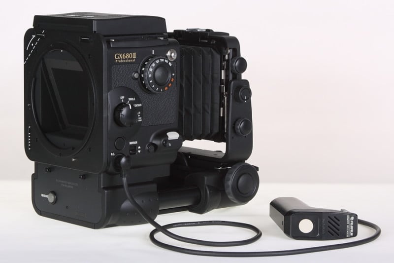 Photo of the Fuji GX680III by Viaissimo. CC BY-SA 3.0.