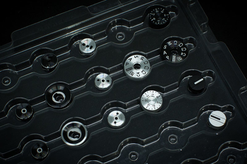 The PEN-F's dials are made from aluminium - ©2016 Senzo