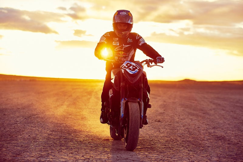 Capturing the Beauty of Motorcycle Stunt Riding | PetaPixel