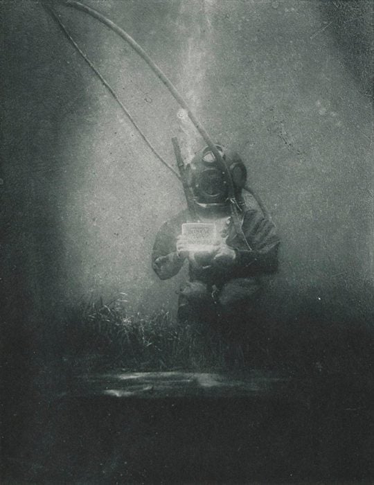 I. Introduction to Early Underwater Photography