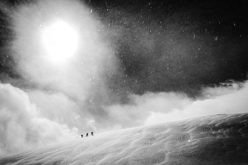 New for 2016 was the Mobile Category. It was won by Vegard Aasen, Norway for his black and white mountaineering image taken in Hakuba, Japan.