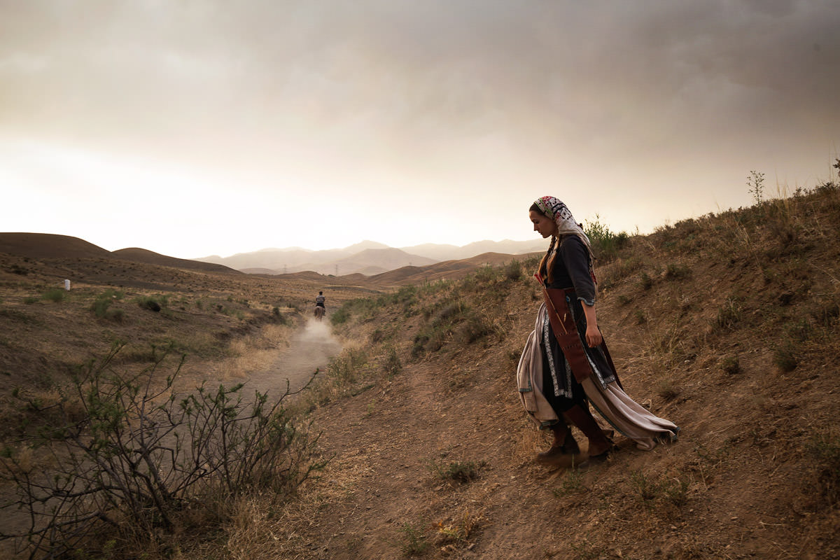 Photos Capture a Young Girl's Journey to Iran to Learn Horseback ...