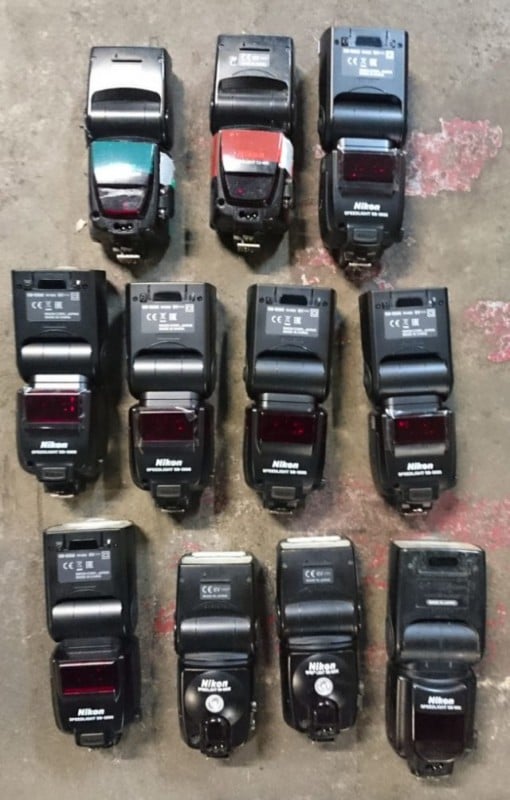 A mix of old and new Nikon flashguns. Some in better condition than others.